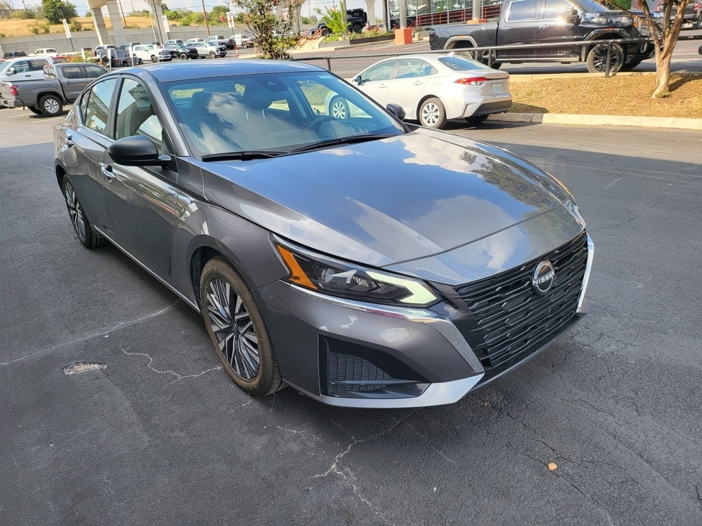 Thumbnail: 2024 Nissan Altima - 2