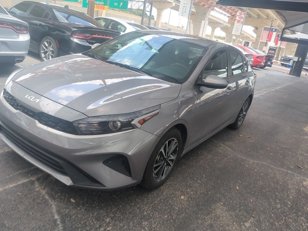 Thumbnail: 2024 Kia Forte - 1
