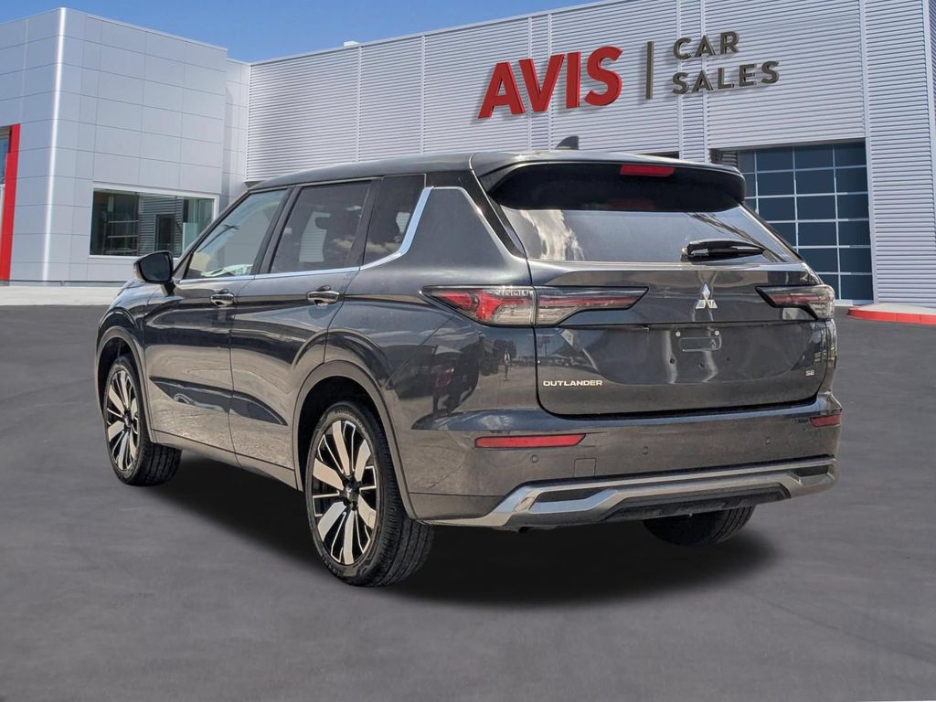 Thumbnail: 2025 Mitsubishi Outlander - 6