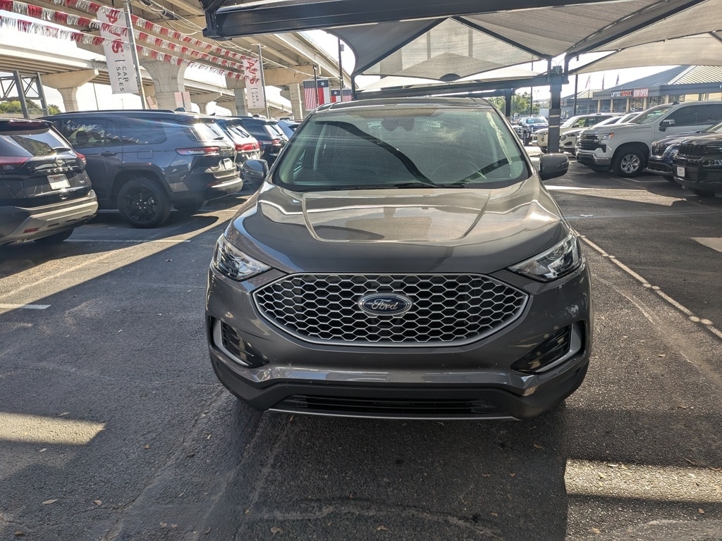 Thumbnail: 2024 Ford Edge - 2