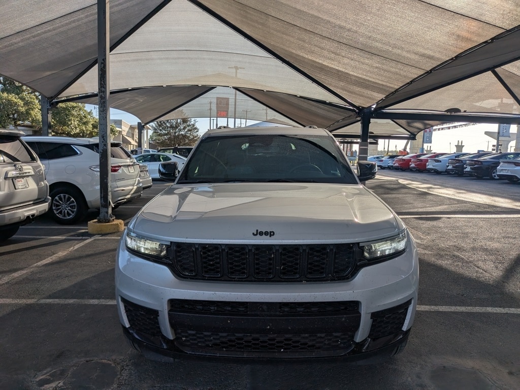Thumbnail: 2024 Jeep Grand Cherokee L - 2