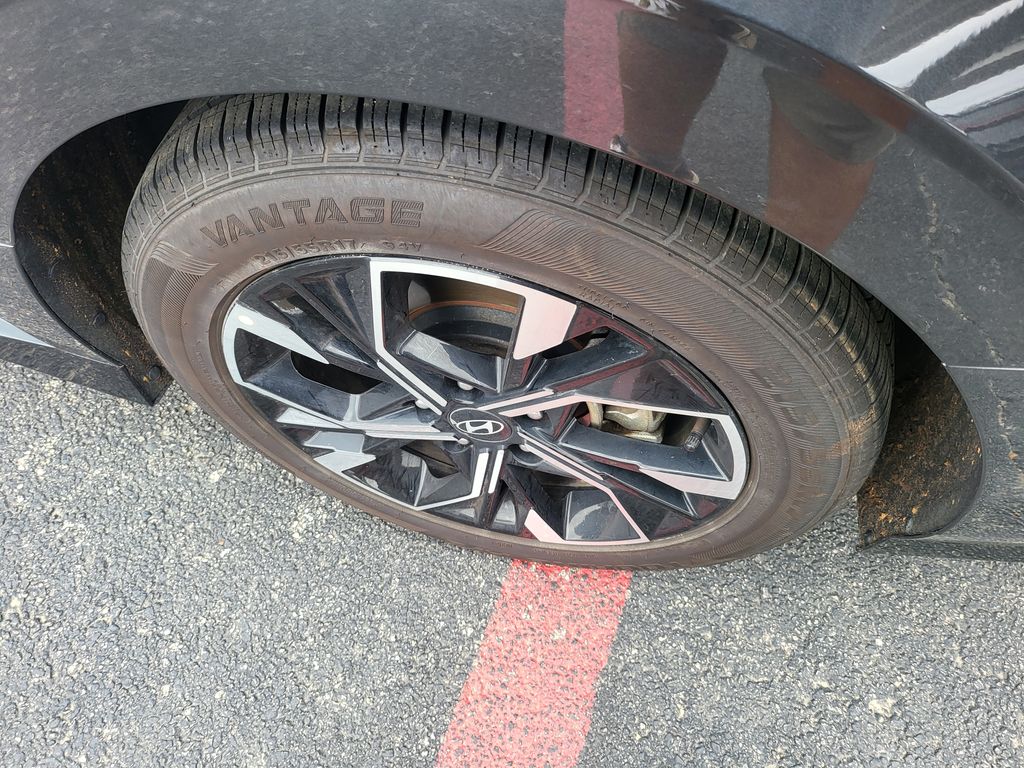 Thumbnail: 2025 Hyundai Sonata - 9