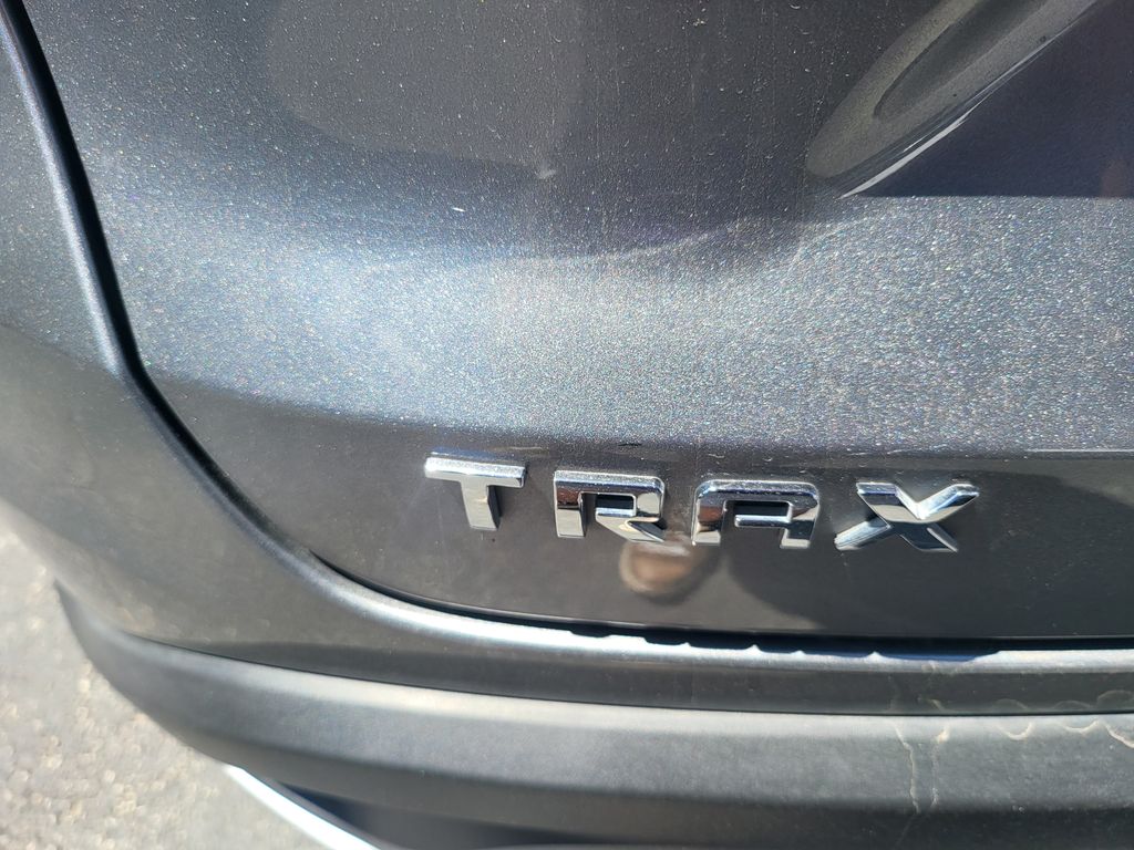 Thumbnail: 2025 Chevrolet Trax - 5