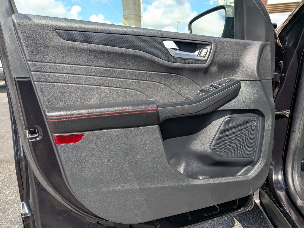 Thumbnail: 2025 Ford Escape - 13
