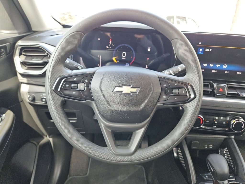 Thumbnail: 2025 Chevrolet TrailBlazer - 23