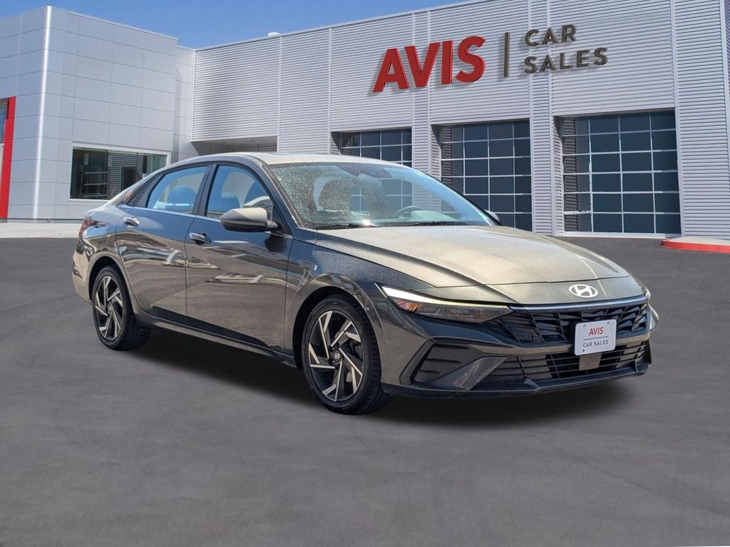 Thumbnail: 2025 Hyundai Elantra - 9