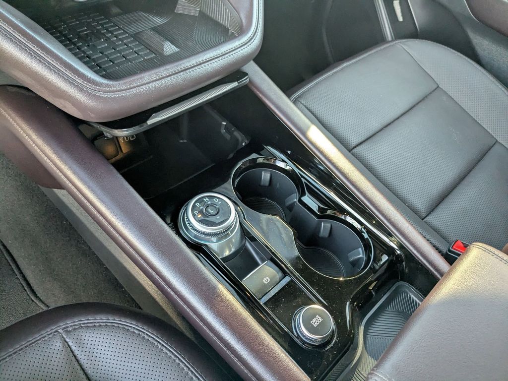 Thumbnail: 2025 Ford Explorer - 22