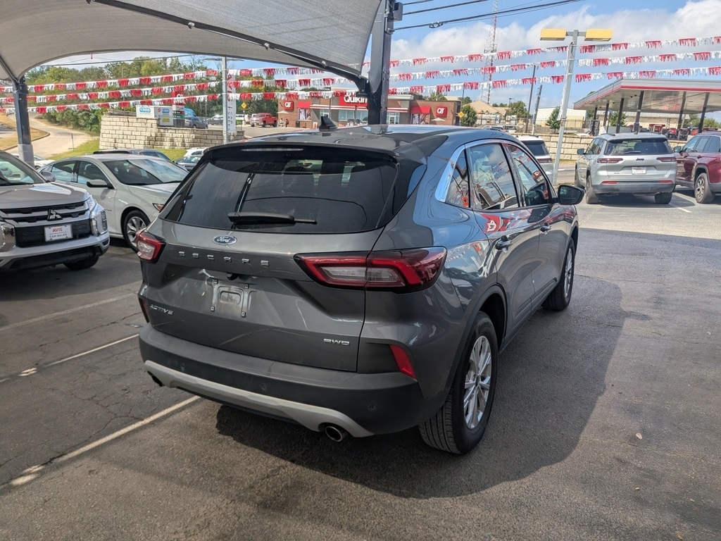 Thumbnail: 2024 Ford Escape - 8
