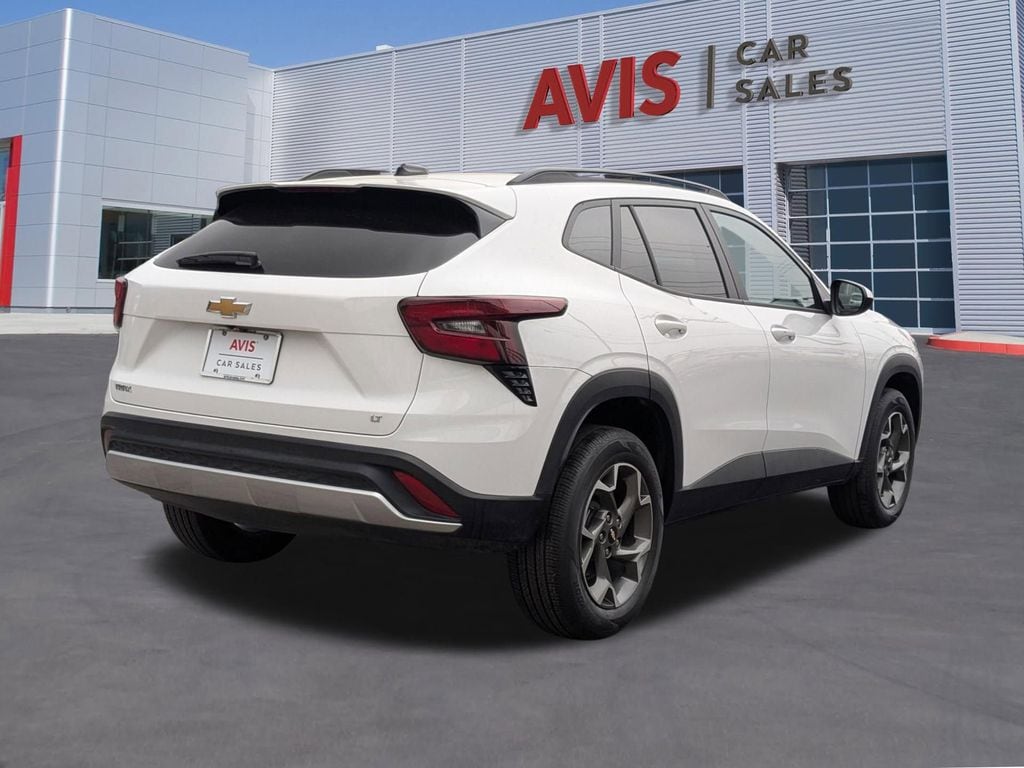 Thumbnail: 2025 Chevrolet Trax - 6