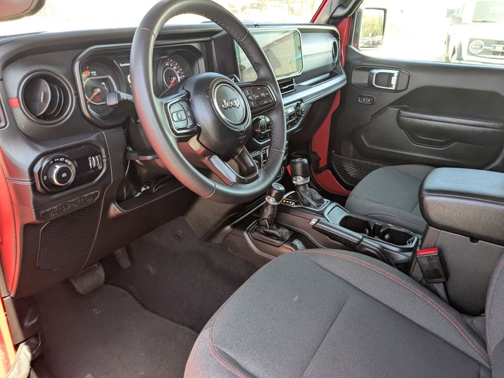 Thumbnail: 2025 Jeep Wrangler - 13