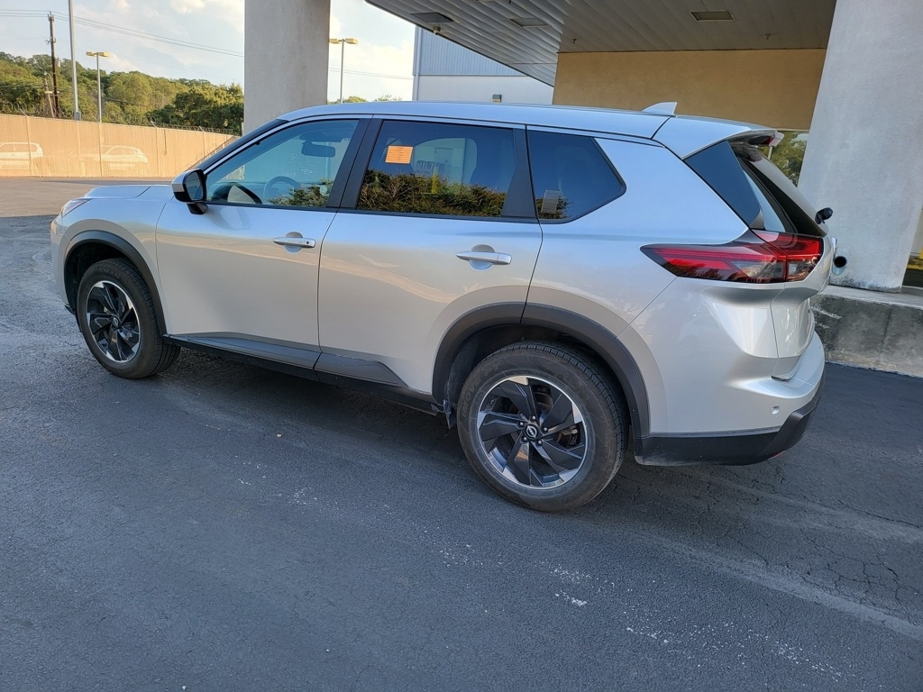 Thumbnail: 2024 Nissan Rogue - 4