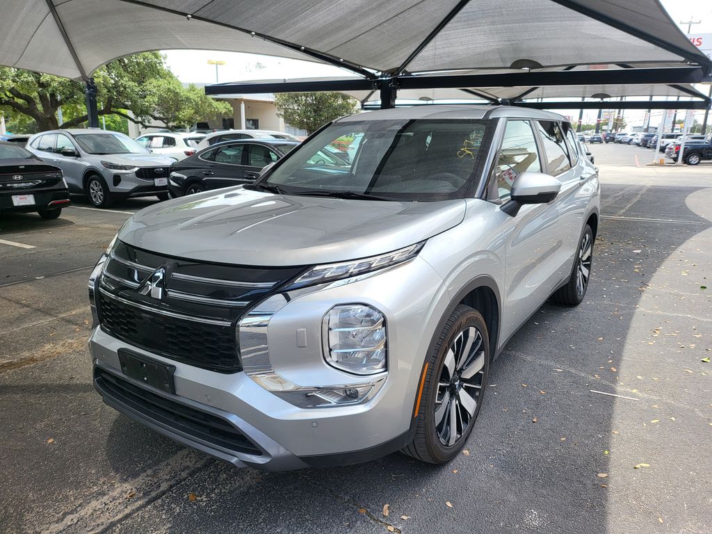 2025 Mitsubishi Outlander SE S-AWC's photo