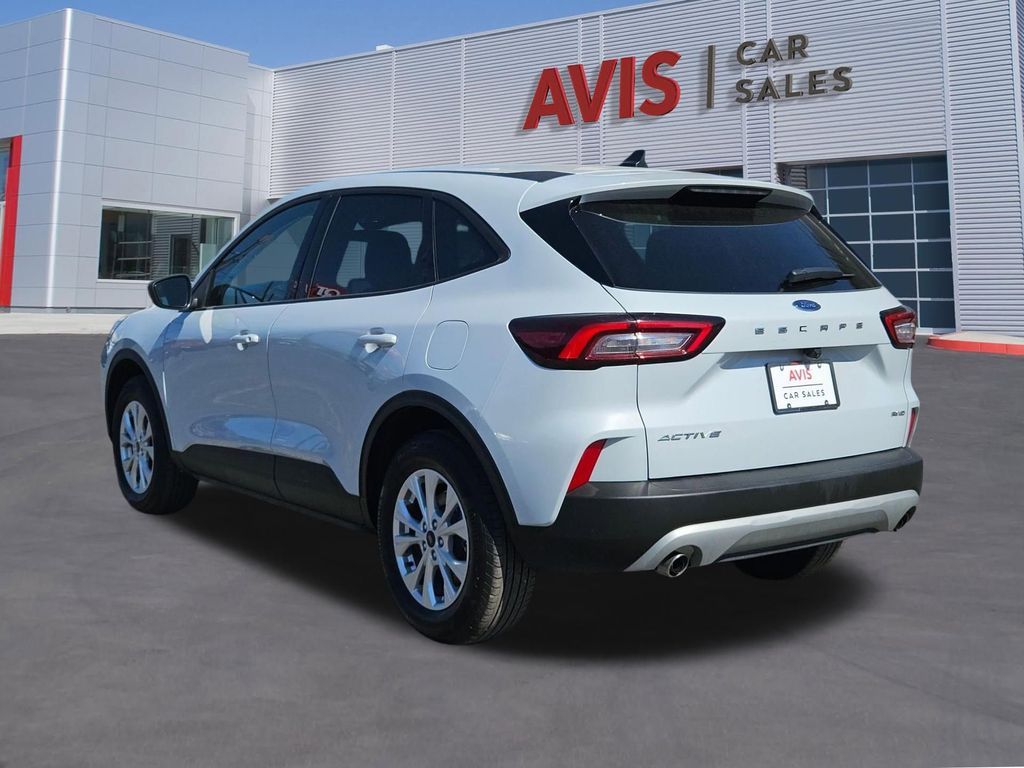 Thumbnail: 2025 Ford Escape - 3