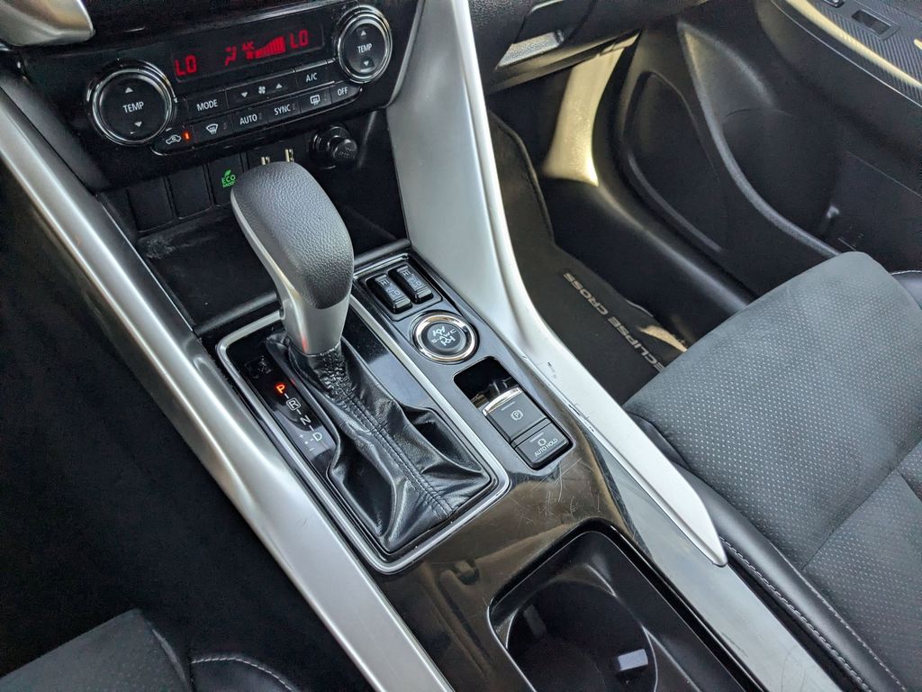 Thumbnail: 2025 Mitsubishi Eclipse Cross - 23