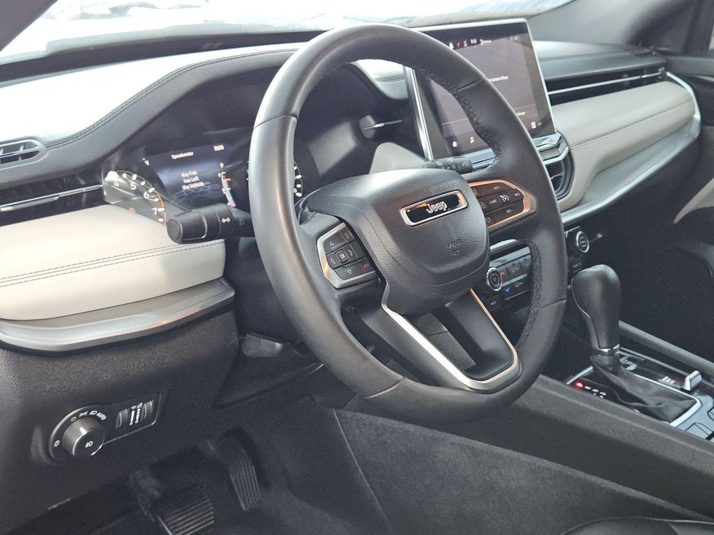 Thumbnail: 2025 Jeep Compass - 13