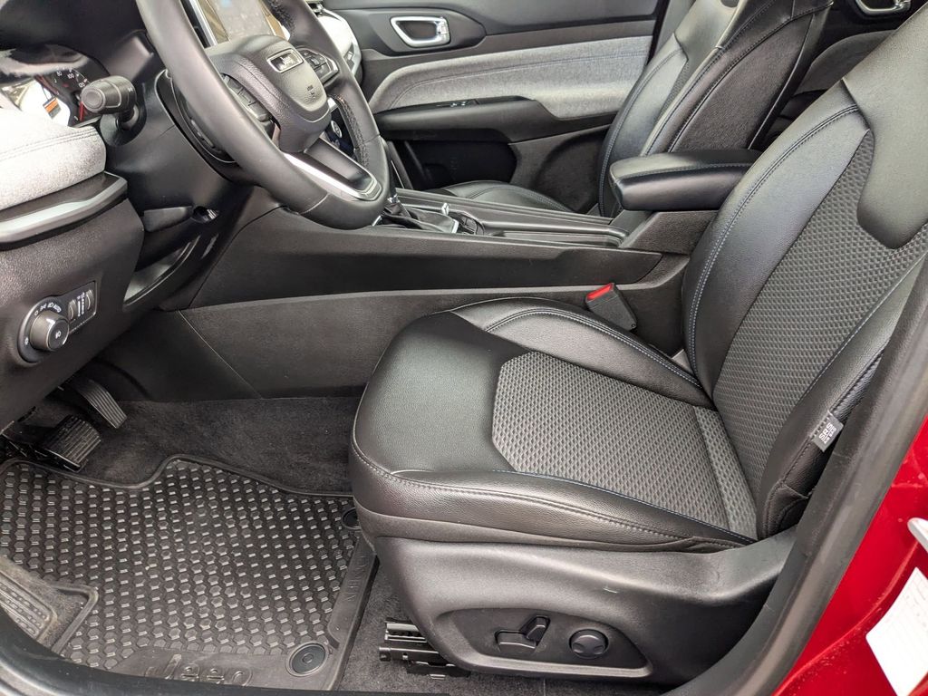 Thumbnail: 2025 Jeep Compass - 11