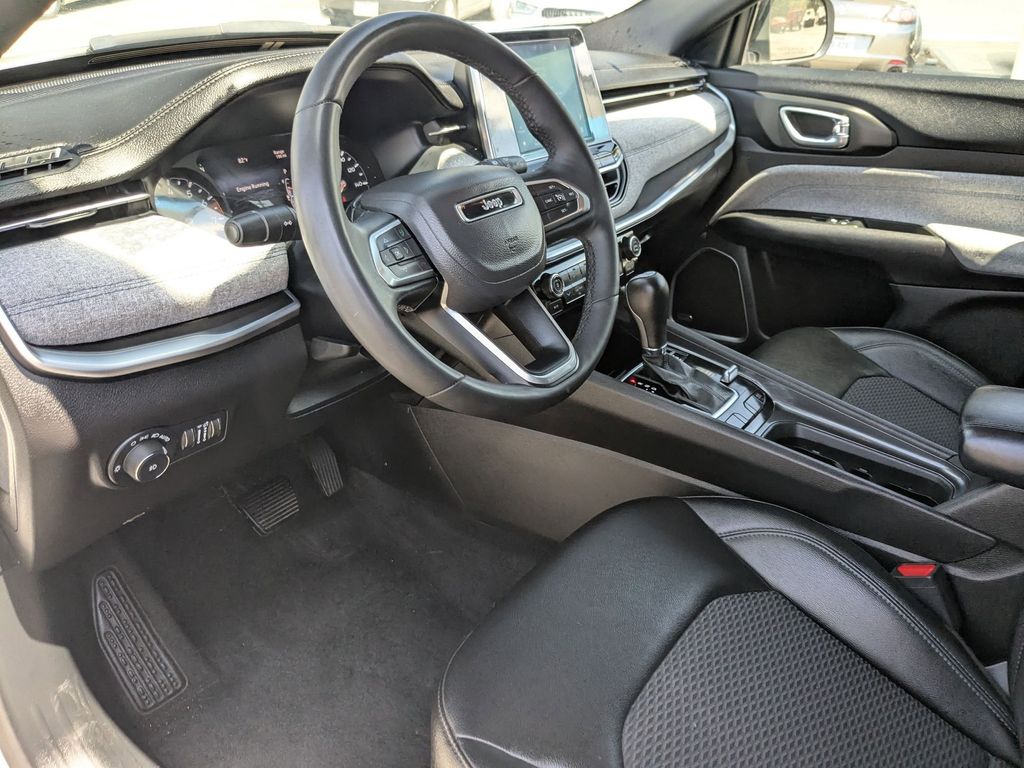 Thumbnail: 2025 Jeep Compass - 13