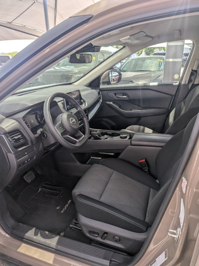 Thumbnail: 2024 Nissan Rogue - 3