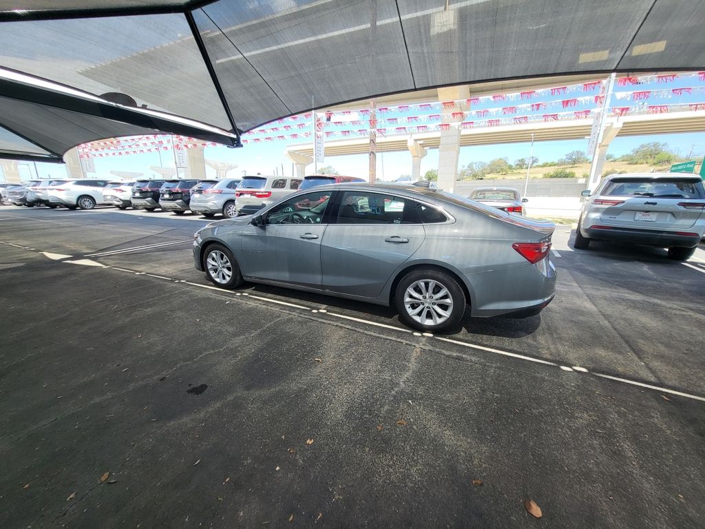 Thumbnail: 2024 Chevrolet Malibu - 14