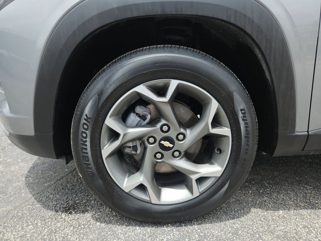 Thumbnail: 2025 Chevrolet Trax - 29