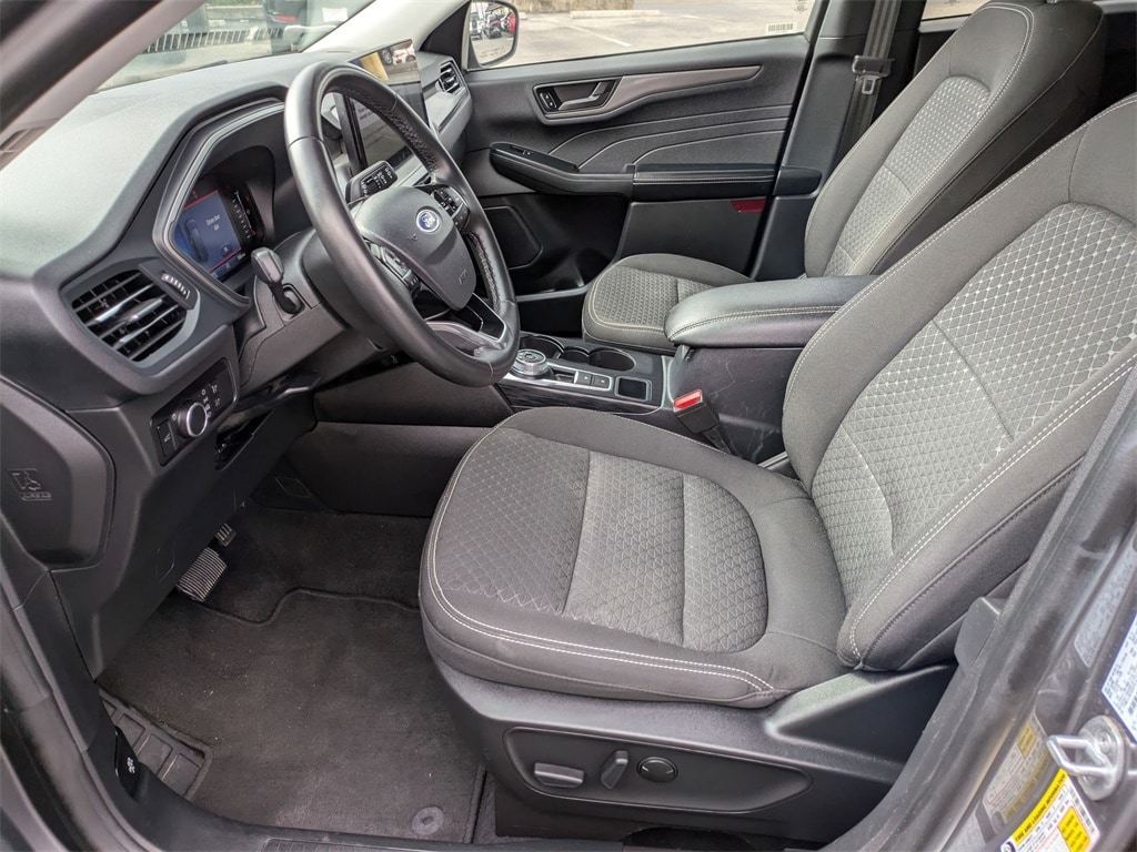 2023 Ford Escape Active 13