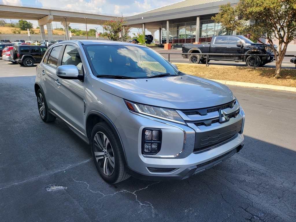 Thumbnail: 2024 Mitsubishi Outlander Sport - 3