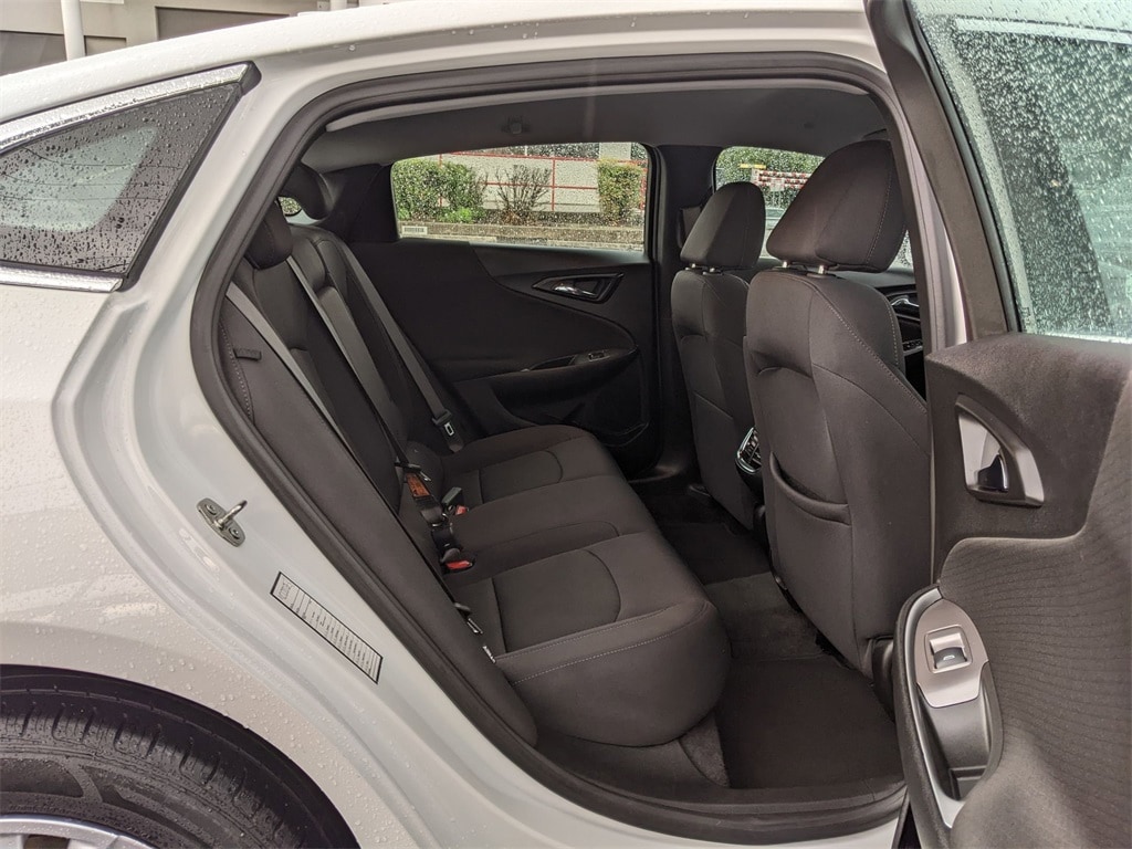 2024 Chevrolet Malibu LT 30