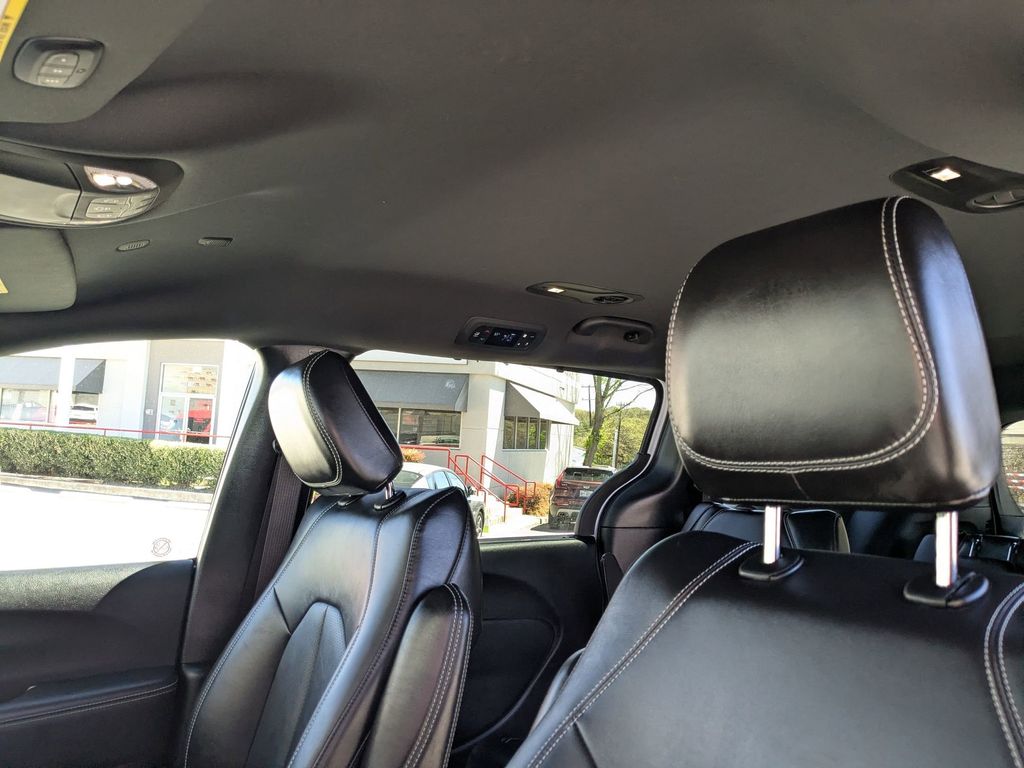 Thumbnail: 2025 Chrysler Pacifica - 22