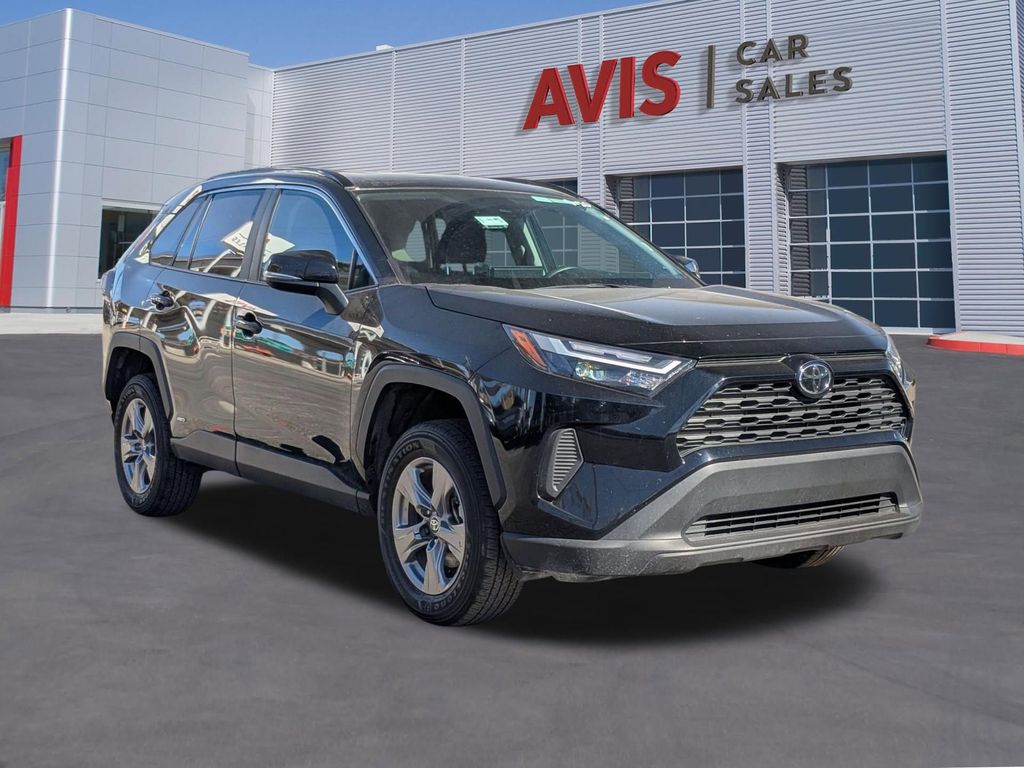 Thumbnail: 2025 Toyota RAV4 - 9