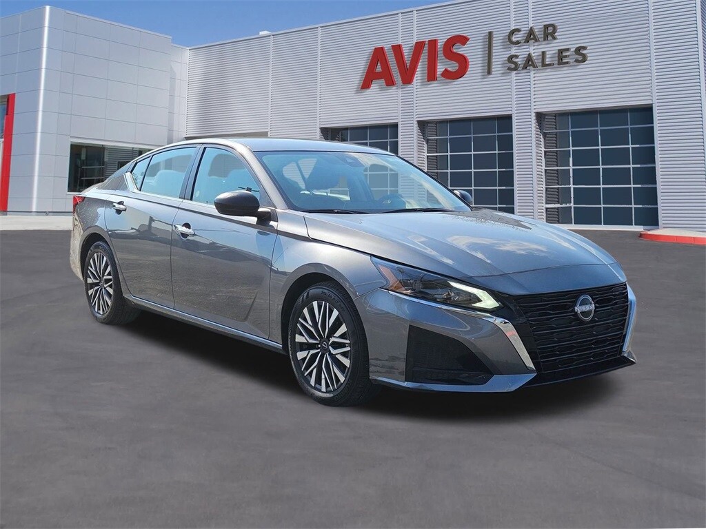 2024 Nissan Altima 2.5 SV photo 3
