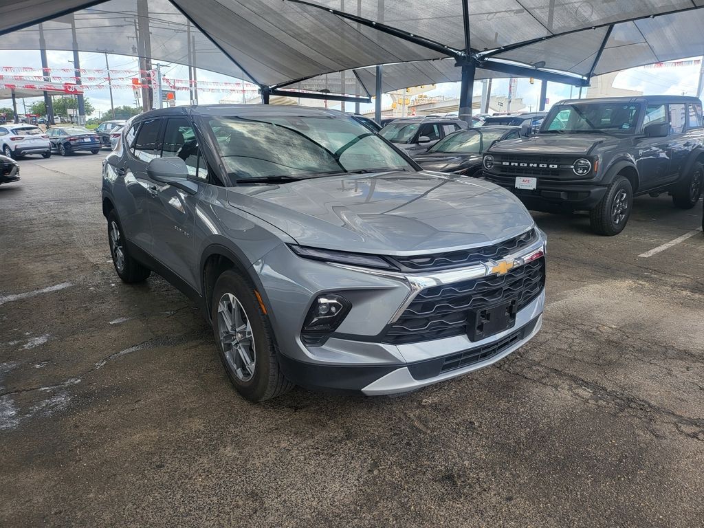 Thumbnail: 2025 Chevrolet Blazer - 2