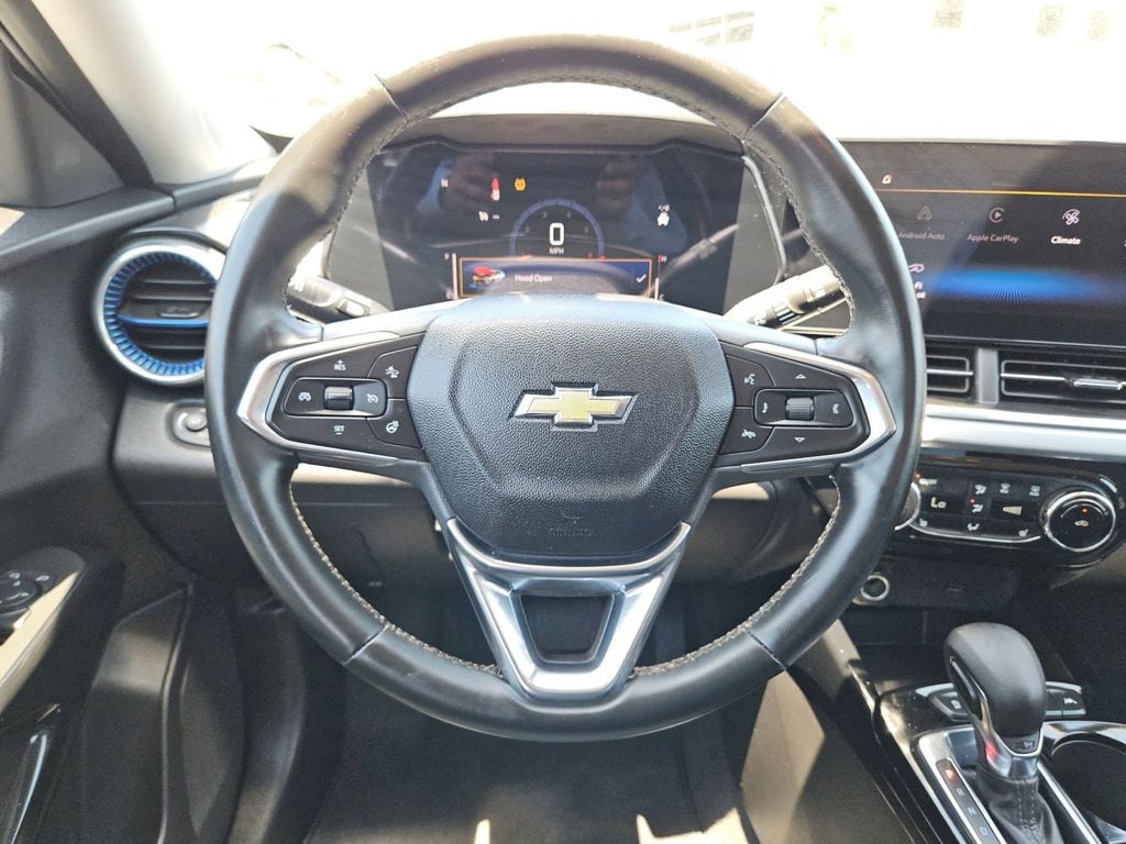 Thumbnail: 2025 Chevrolet Trax - 23