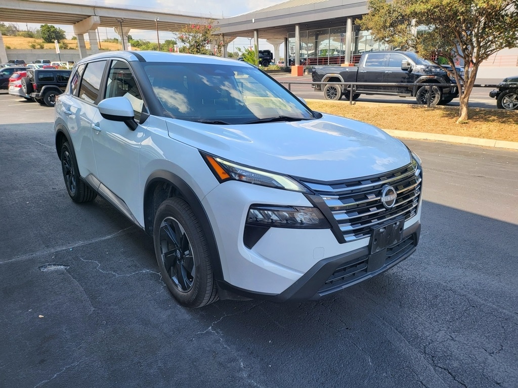 Thumbnail: 2024 Nissan Rogue - 3