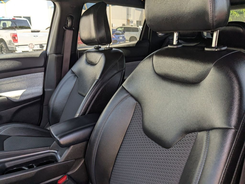 Thumbnail: 2025 Jeep Compass - 14