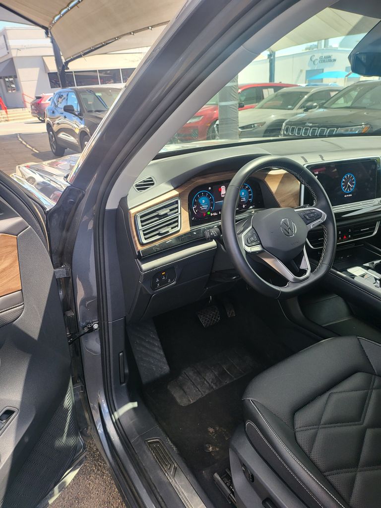 Thumbnail: 2025 Volkswagen Atlas - 5