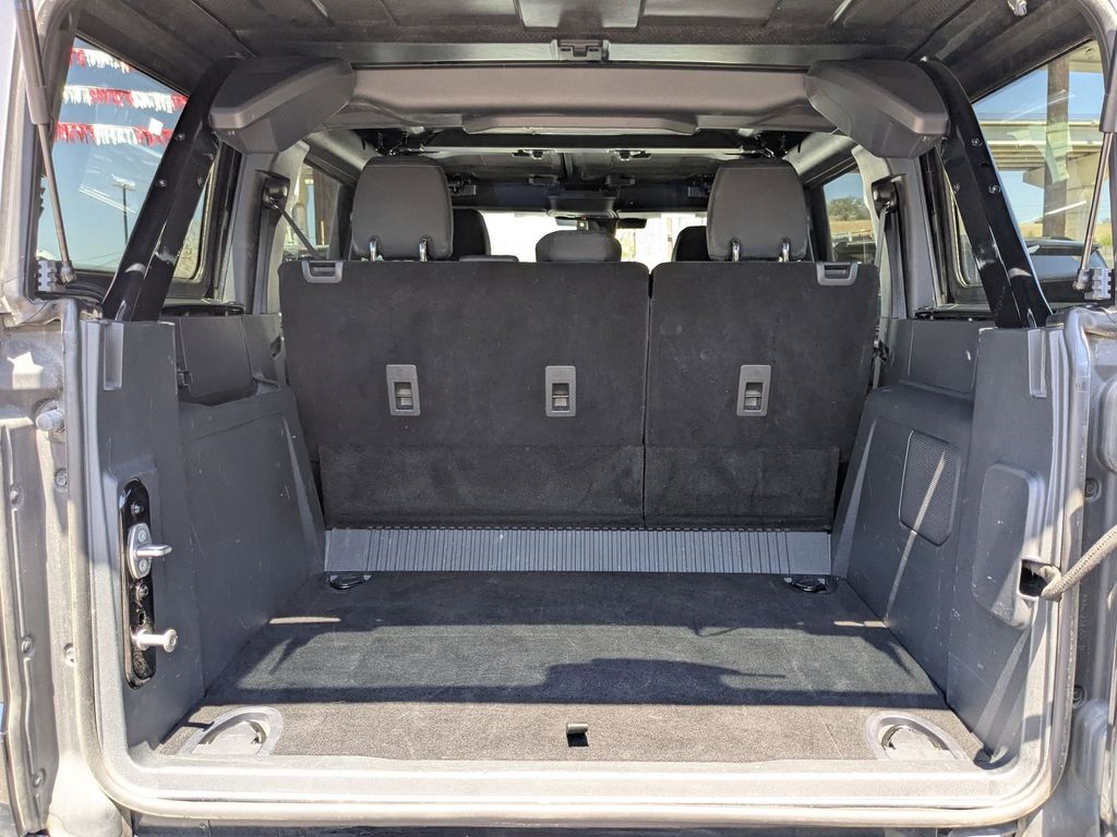 Thumbnail: 2025 Ford Bronco - 27