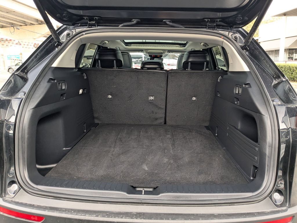 Thumbnail: 2025 Mazda CX-50 - 27