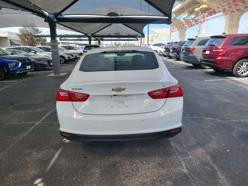 Thumbnail: 2024 Chevrolet Malibu - 14