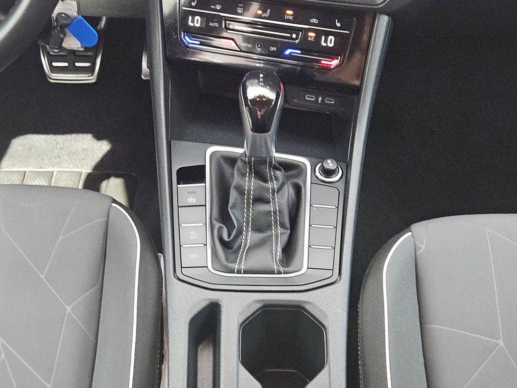 Thumbnail: 2025 Volkswagen Jetta - 22