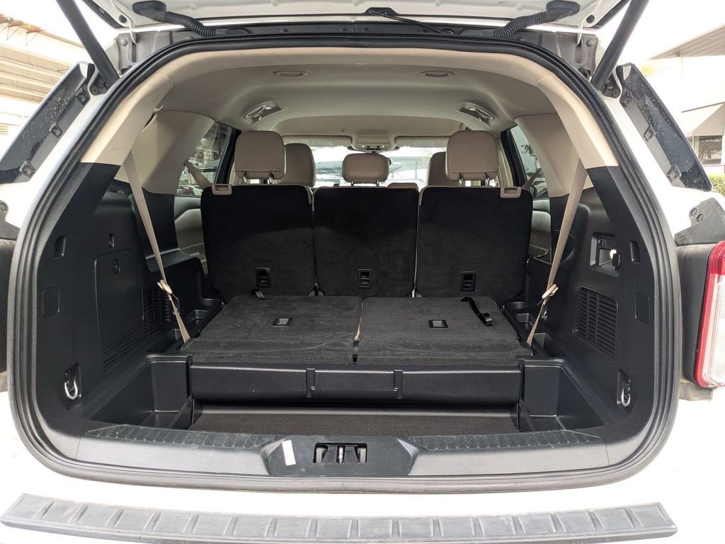 Thumbnail: 2023 Ford Explorer - 26