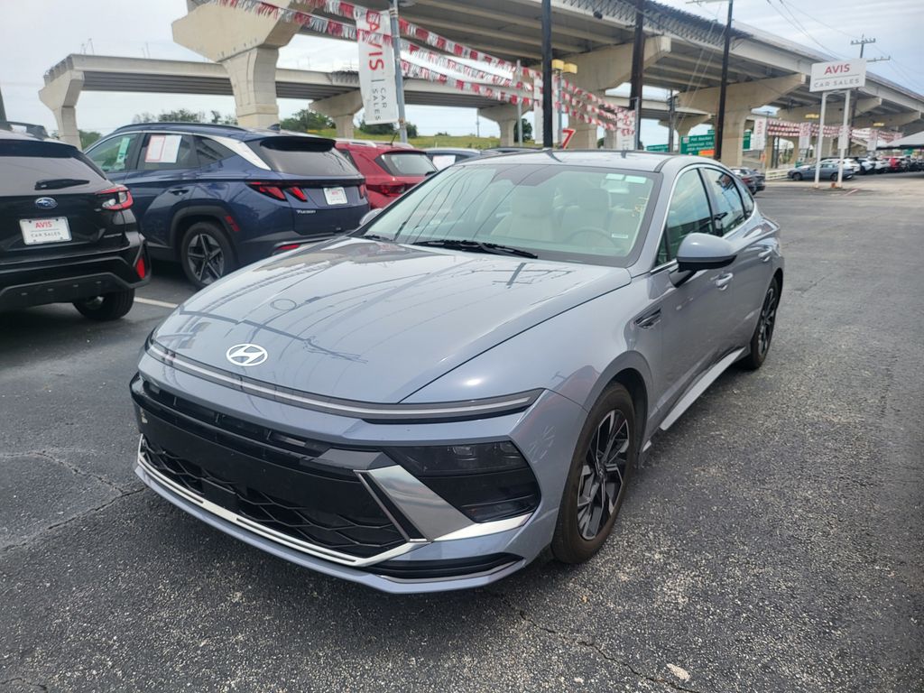 2025 Hyundai Sonata's photo