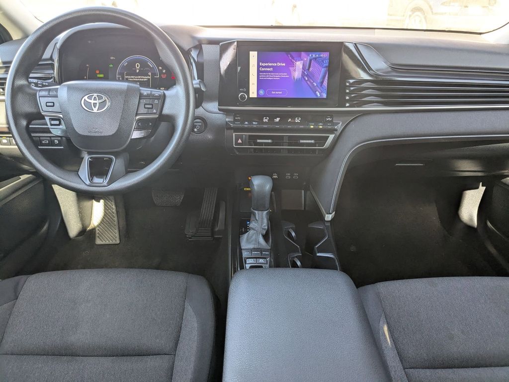 Thumbnail: 2025 Toyota Camry - 25