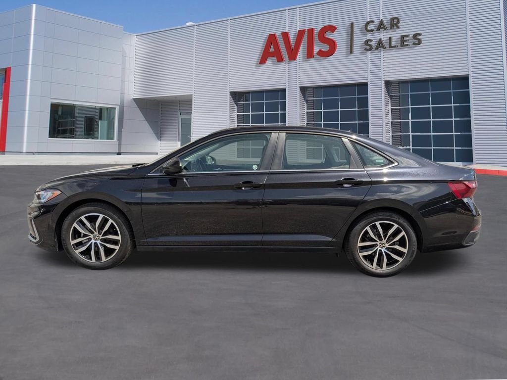 Thumbnail: 2025 Volkswagen Jetta - 2