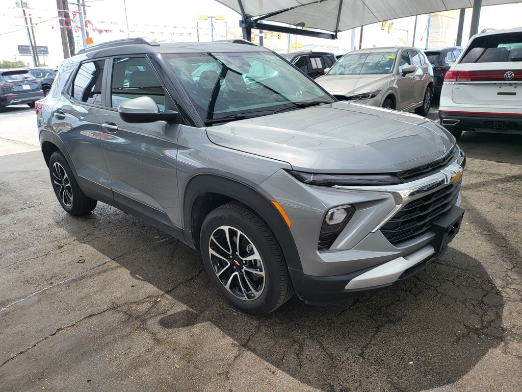 Thumbnail: 2025 Chevrolet TrailBlazer - 2