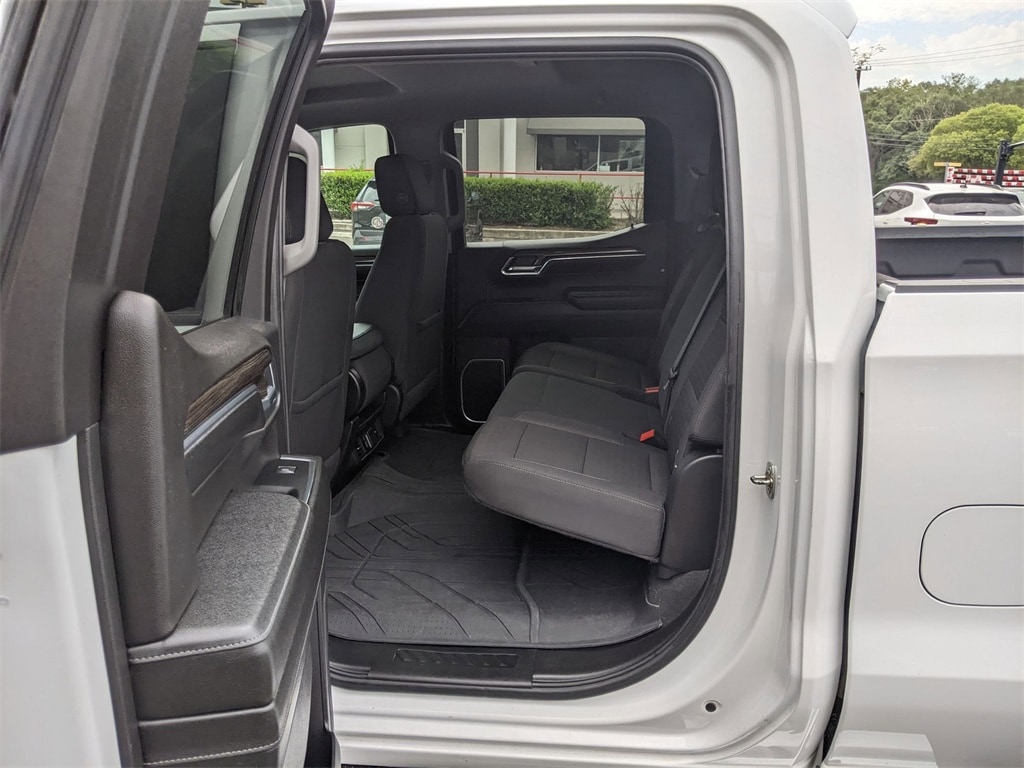 Thumbnail: 2024 Chevrolet Silverado 1500 - 23