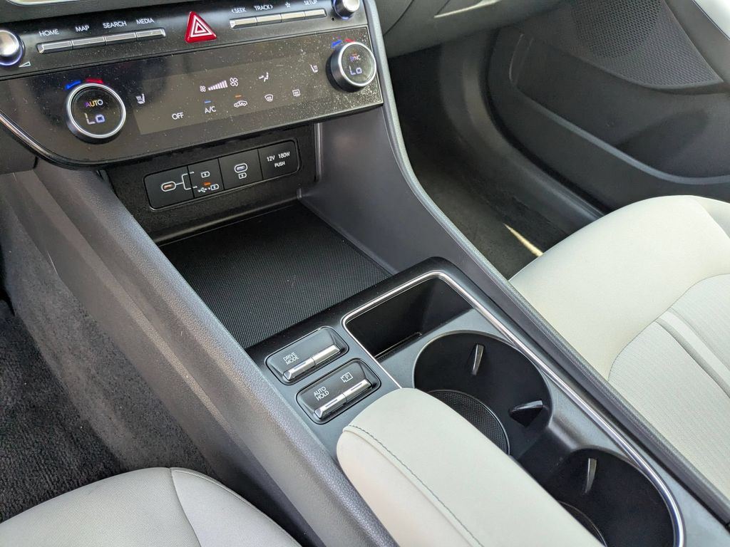 Thumbnail: 2025 Hyundai Sonata - 21