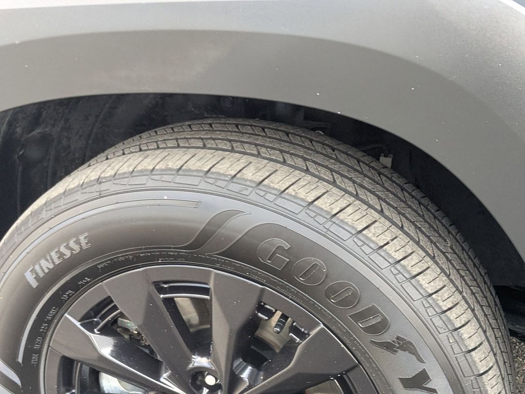 Thumbnail: 2025 Mazda CX-50 - 31