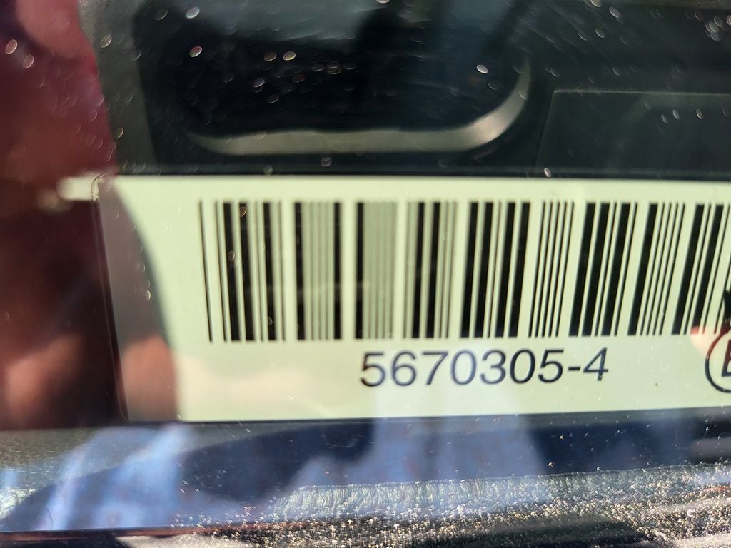 Thumbnail: 2025 Volkswagen Taos - 10