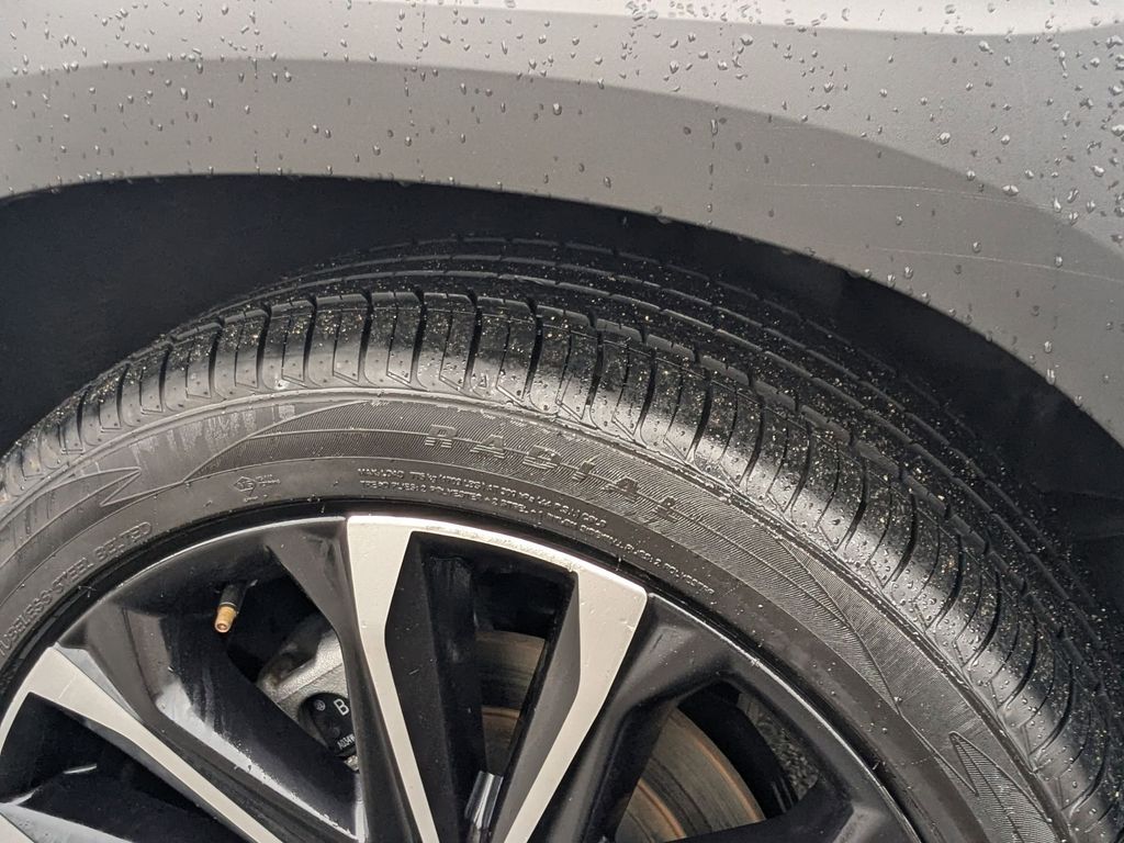 Thumbnail: 2025 Mazda CX-50 - 28