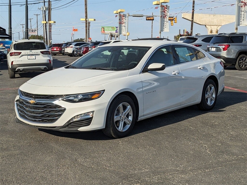 Used 2024 Chevrolet Malibu For Sale at AVIS Car Sales VIN